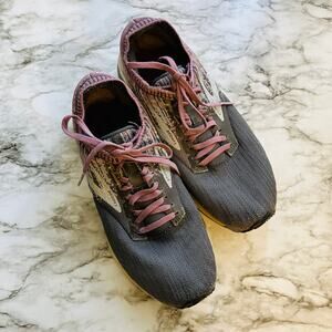 Brooks Ricochet Sneakers Women 9 Grey Purple Running Workout Athletic